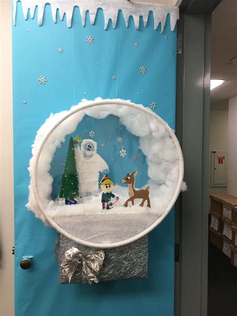 Snow Globe Door Decoration Door Decorations Christmas Crafts