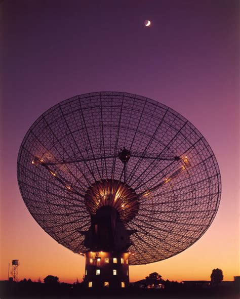 Csiro Parkes Radio Telescope Most Beautiful Picture