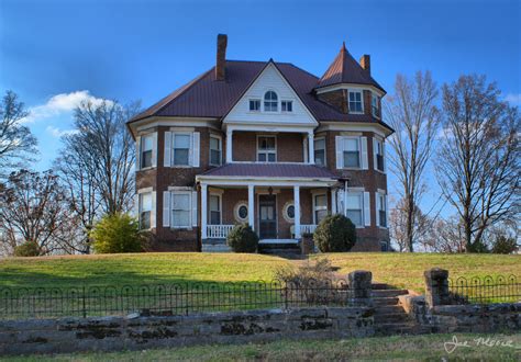 Fairmont Manor Morristown, TN Located on South Fairmont Avenue