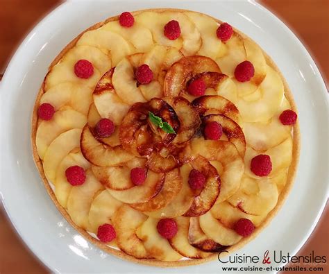 Recette de gâteau fondant aux pommes / fondant apple cake recipe. Recette : Tarte aux pommes sur chantilly amande | Le blog ...