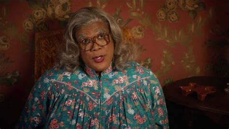 A joyous family reunion becomes a hilarious nightmare as madea and the crew travel to backwoods georgia, where they find themselves unexpectedly planning a funeral that might unveil unpleasant family secrets. Tyler Perry dice addio a Medea
