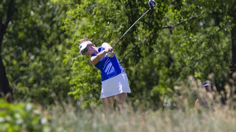 Noie Notre Dames Becca Huffer Chases Pro Golf Success On Symetra Tour