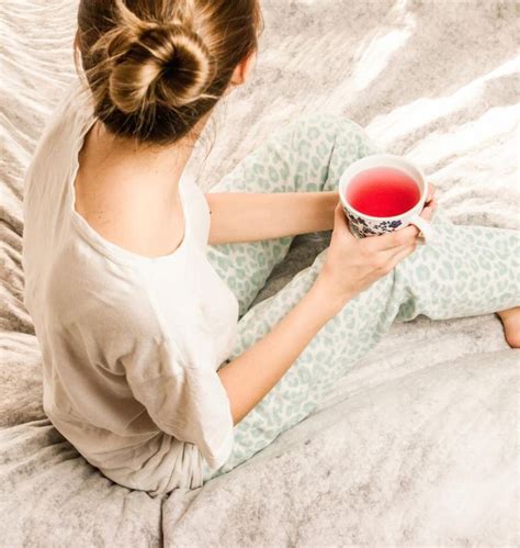 12 Reasons You Wake Up Tired After A Full Night Of Sleep Waking Up