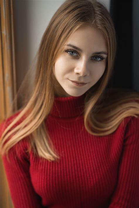 Vladimir Vasilev Women Brunette Long Hair Straight Hair Blue Eyes Turtlenecks Red Clothing