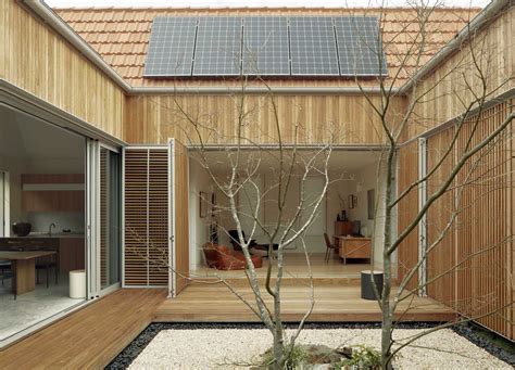 Courtyard House By Ha Architecture Obsigen