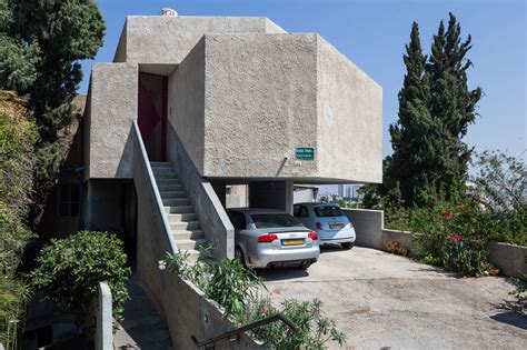 מדד הדאו ג'ונס השלים בשבוע החולף ירידה של ,4% אחרי פרסום הערכות להעלאת ריבית בארהב כבר בשנה הבאה ●. לגור בבית דובינר: בפנטהאוז של בת האדריכל, צבי הקר, שחזרה ...