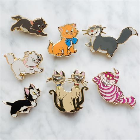 Disney Cats Cute Pin Badges Enameled Official Pin Trading