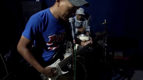 Jun 03, 2021 · sejumlah anak punk naik truk abaikan peringatan petugas di simpang empat bogo, kecamatan plemahan, kabupaten kediri, kamis (3/6/2021). Anak Punk - YouTube