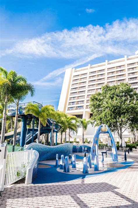 What Its Like To Stay At Disneys Contemporary Resort Jen Elizabeth