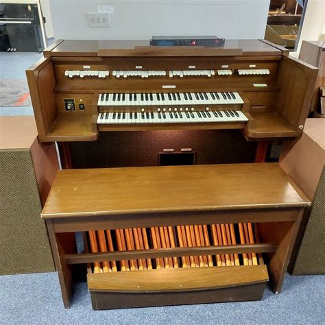 Allen Adc1140 Church Organ With Extension Speakers Classical Organ