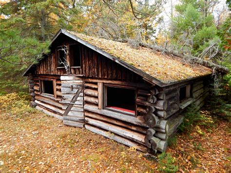 Abandoned Hunting Cabin In The North Woods Of Wisconsin Oc