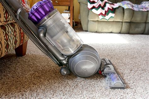 Dyson Dc65 Animal Vacuum Review The Gadgeteer
