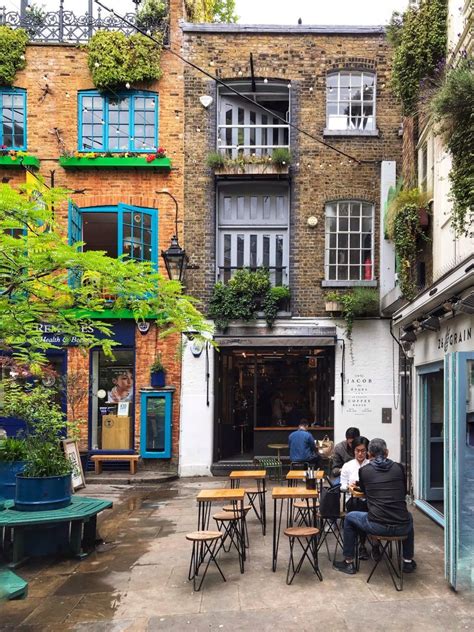 Best Places to Eat in London for First Time Visitors | First Timers