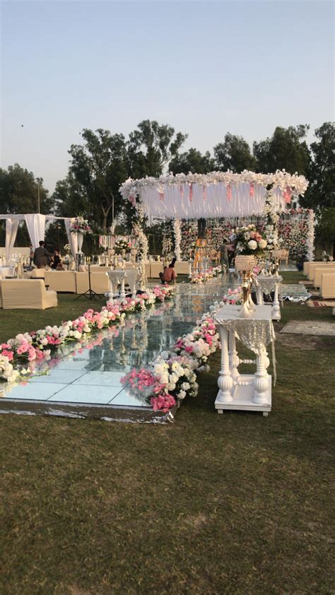 pakistan wedding decoration ideas in 2019 pakistan wedding pakistani wedding decor wedding