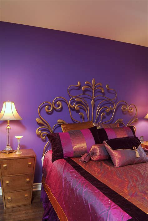 Gypsy style or home bohemian bedroom style is not only for kids' bedroom. Pin by Jane Hall on Paint Color Schemes: Violet Purple ...