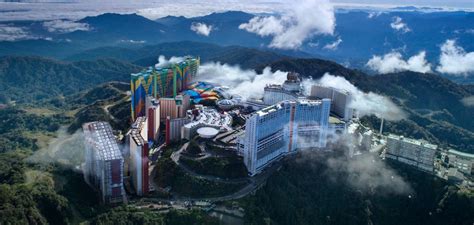 The closest airport is sultan abdul aziz shah airport. Malaysia's Genting sells $1b bond to fund Resorts World ...