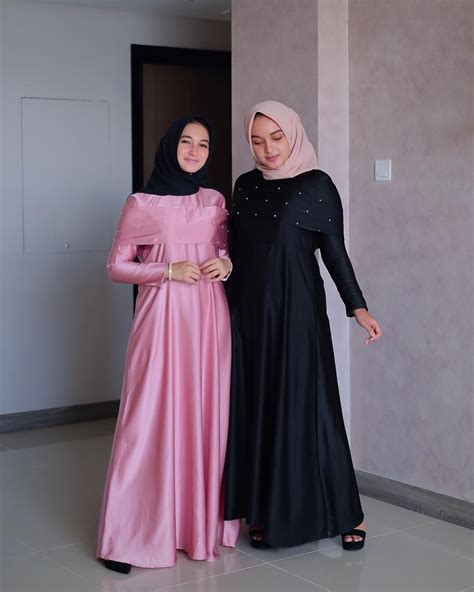Google has many special features to help you find exactly what you're looking for. Model Gamis Syar'i Polos | Gaun elegan, Gaun, Model