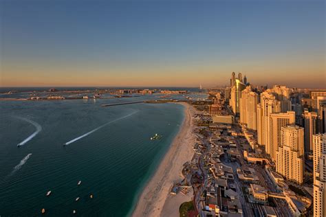 Dubais Newest Luxury Resort Will Float By The Marina Travel Leisure