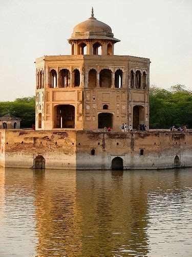 Sheikhupura History Location Personalities And Famous Places