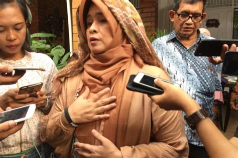Gambar tentang Warta Kota: Kembali Lagi Ratusan Massa Tolak Kedatangan