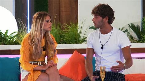 Love Island 2018 Hayley Hughes Oozes Sex Appeal In Jaw Dropping