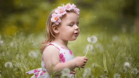 20 Charming And Innocent Babies Wallpapers Blogenium Free Wallpapers