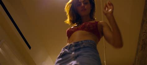 Phoebe Tonkin Desnuda En The Ever After