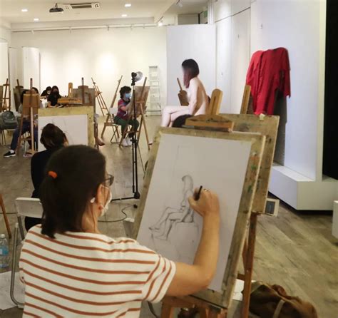 Aggregate More Than 124 Posing For Life Drawing Class Vn