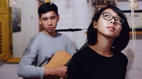 67 Kompilasi Potret Penyanyi Banda Neira Paling Keren Foto Artis Indonesia