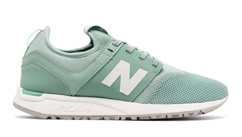 247 Classic Womens 247 Classic New Balance