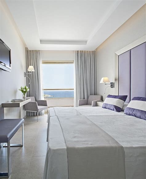 Cipriano maldonado, s/n (3,759.20 km) 29740 torre del mar, spain. Hotel Torre Del Mar, Playa D'En Bossa (Ibiza) - Atrapalo.com