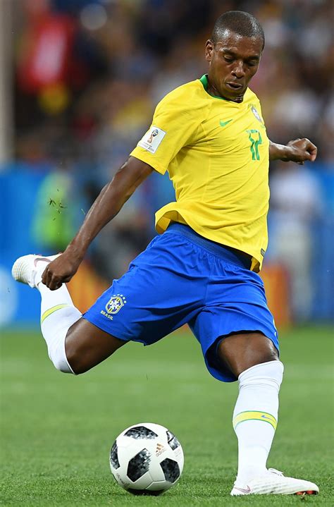 Check out his latest detailed stats including goals, assists, strengths & weaknesses and match ratings. Fernandinho - Wikipédia