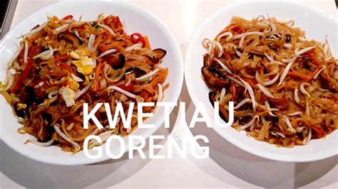 Kwetiau goreng (indonesian for 'fried flat noodle') is . RESEP MASAK KWETIAU GORENG TANPA UDANG//Fried Kwetiau ...