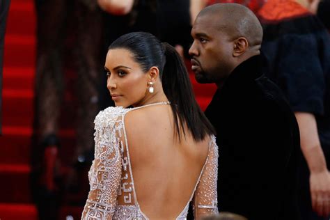 Kanye West Ha Sposato Bianca Censori Sua Collaboratrice Che Somiglia