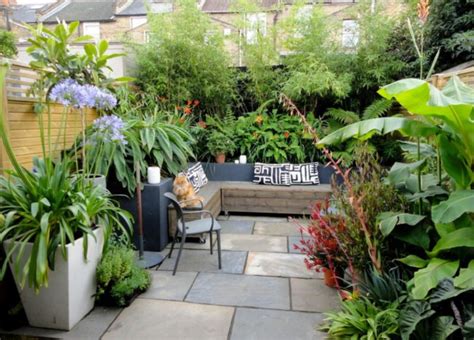 Transform Your Yard Into A Garden Oasis Decoist
