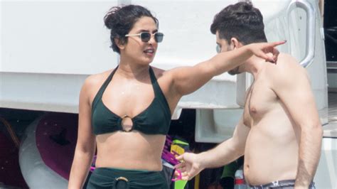 Priyanka Chopras Bikini Flaunts Curves On Miami Yacht With Nick Jonas Hollywood Life