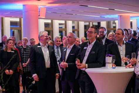 +49 040 3091 7409 fax: Neujahrsempfänge 2020 - VR Bank in Holstein eG