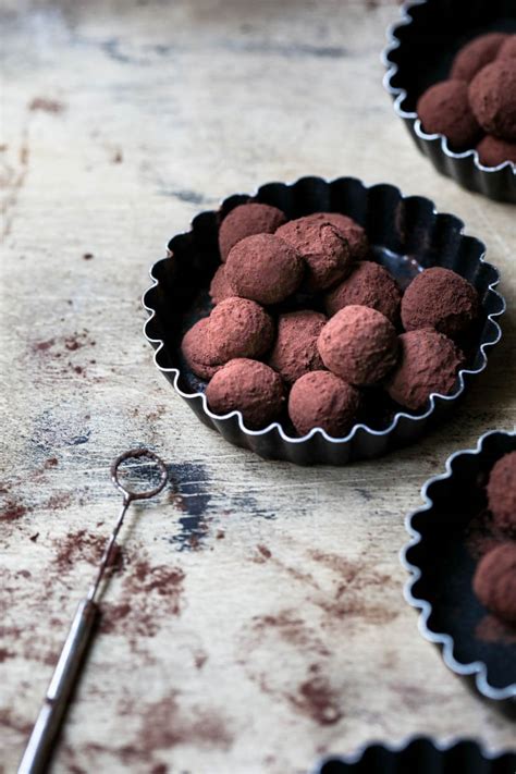 Traditional French Dark Chocolate Ganache Truffles Belula