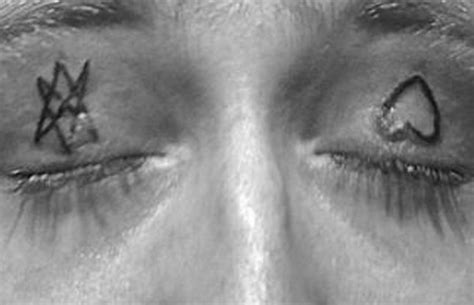 25 Creepy Eyelid Tattoos Complex