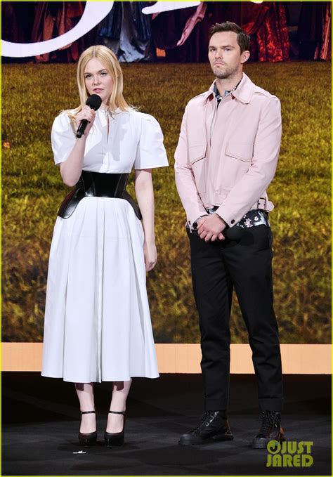 Photo Elle Fanning Nicholas Hoult Bring The Great To Hulu Upfronts 11
