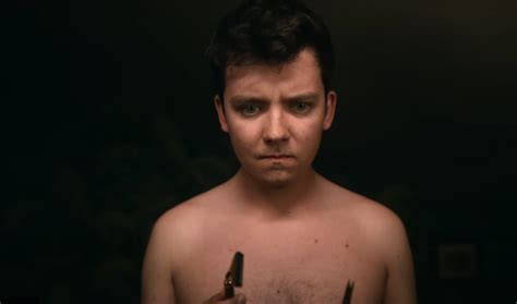 ‘sex Education Trailer Otis Struggles To Send Nudes To Maeve In Final Season Of Netflix Series