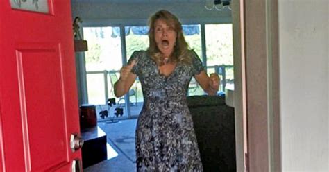 Daughters Surprise Visit After 2 Years Makes Mom Freak Out