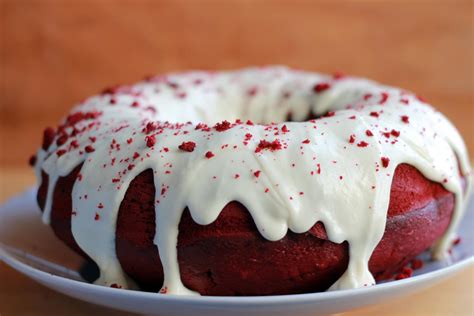 Red Velvet Bundt Cake With Cream Cheese Icing Erren S Kitchen