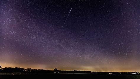 Meteor Shower From Halleys Comet To Peak This Week — Heres How You