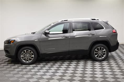 New 2019 Jeep Cherokee Latitude Plus Sport Utility In Barberton