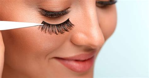 The Dangers Of False Eyelashes What Are The Risks In The Eyes