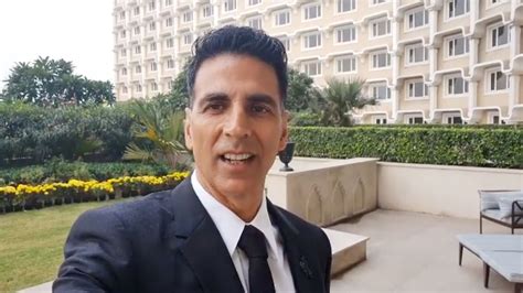 akshay kumar is the only indian on forbes 2020 highest paid celebrities list and this is how he