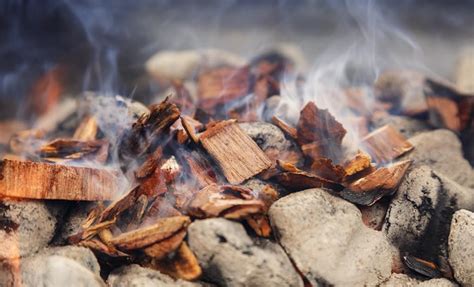 You will then need to season (thoroughly dry) your wood before using it for smoking. Easy Smoked Pulled Pork Shoulder (Pork Butt) Recipe ...