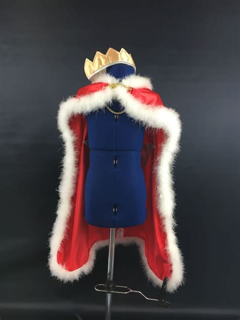A Diy Video To Show How To Turn A Plain Red Cape Into A Royal Cape Fit
