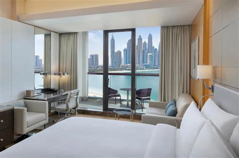 Hilton Opens 608 Room Hotel In Palm Jumeirah Dubai Vacation
